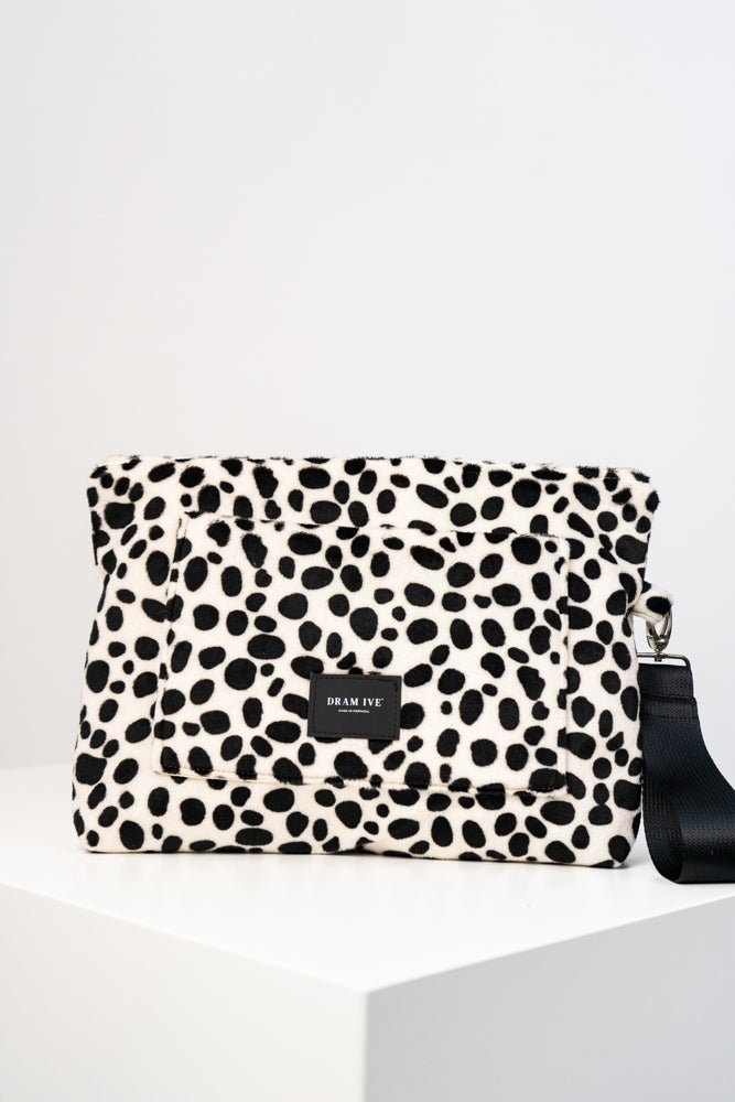 Nécessaire almofadada com padrão