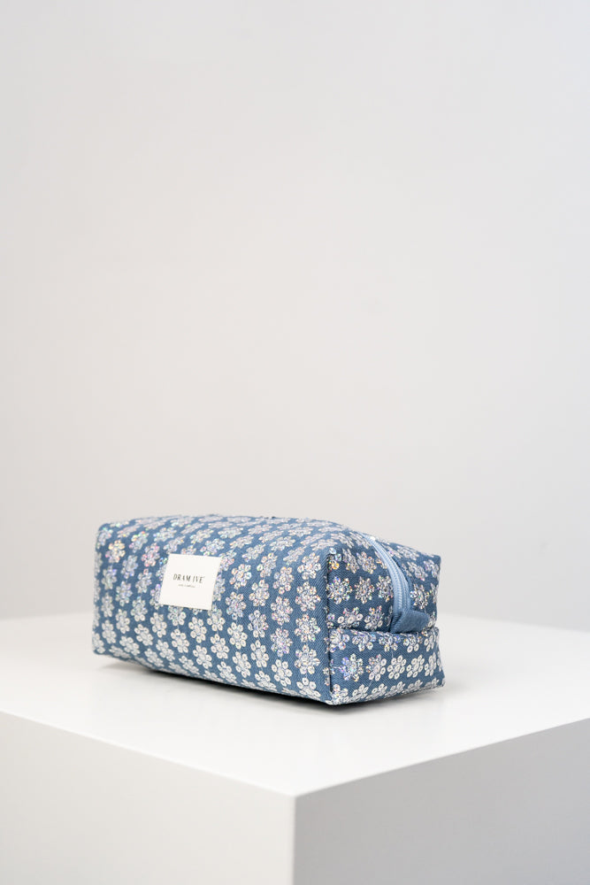 Medium toiletry bag 2.5 l shiny denim