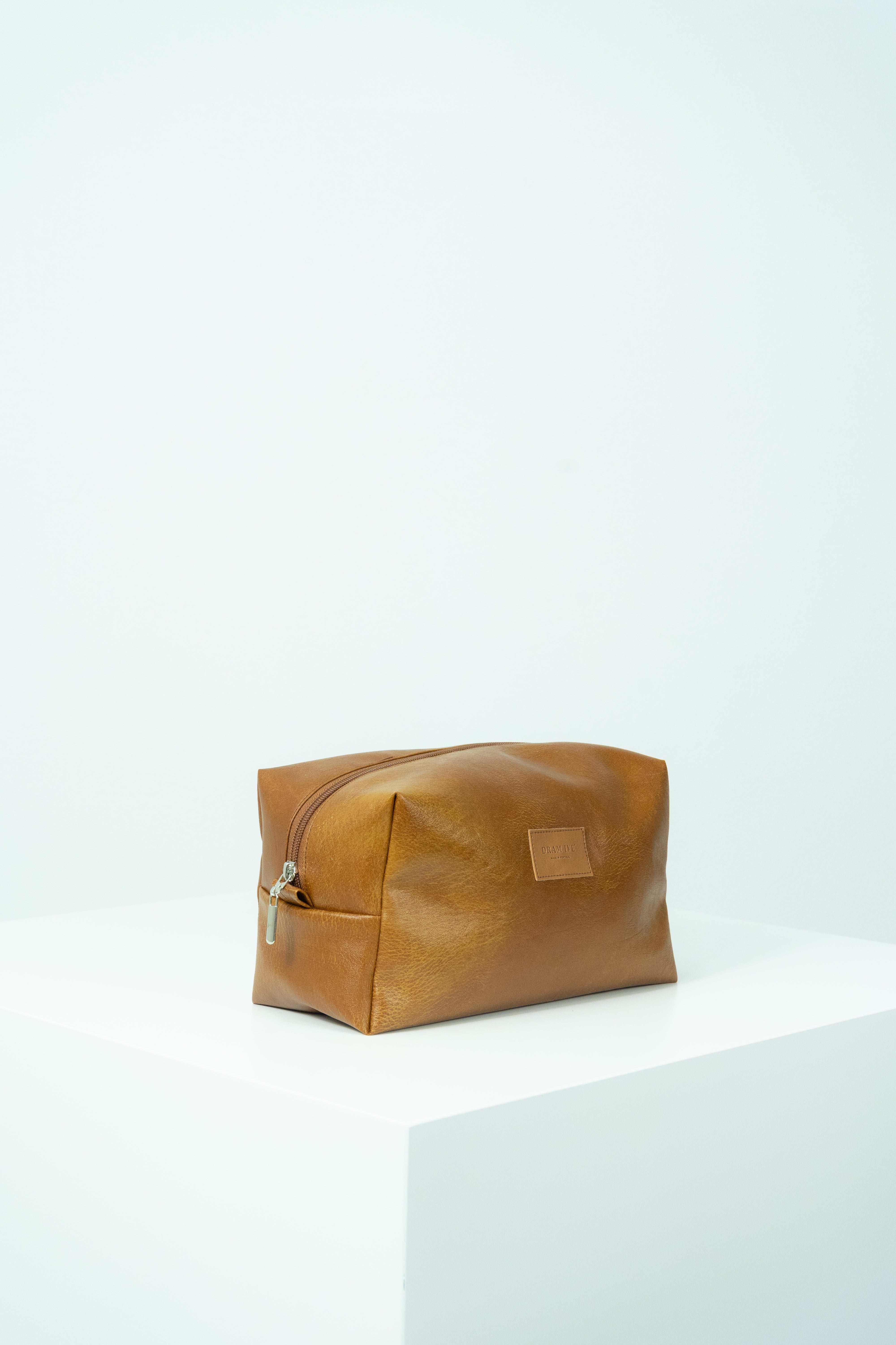 Large 4.8 l toiletry bag