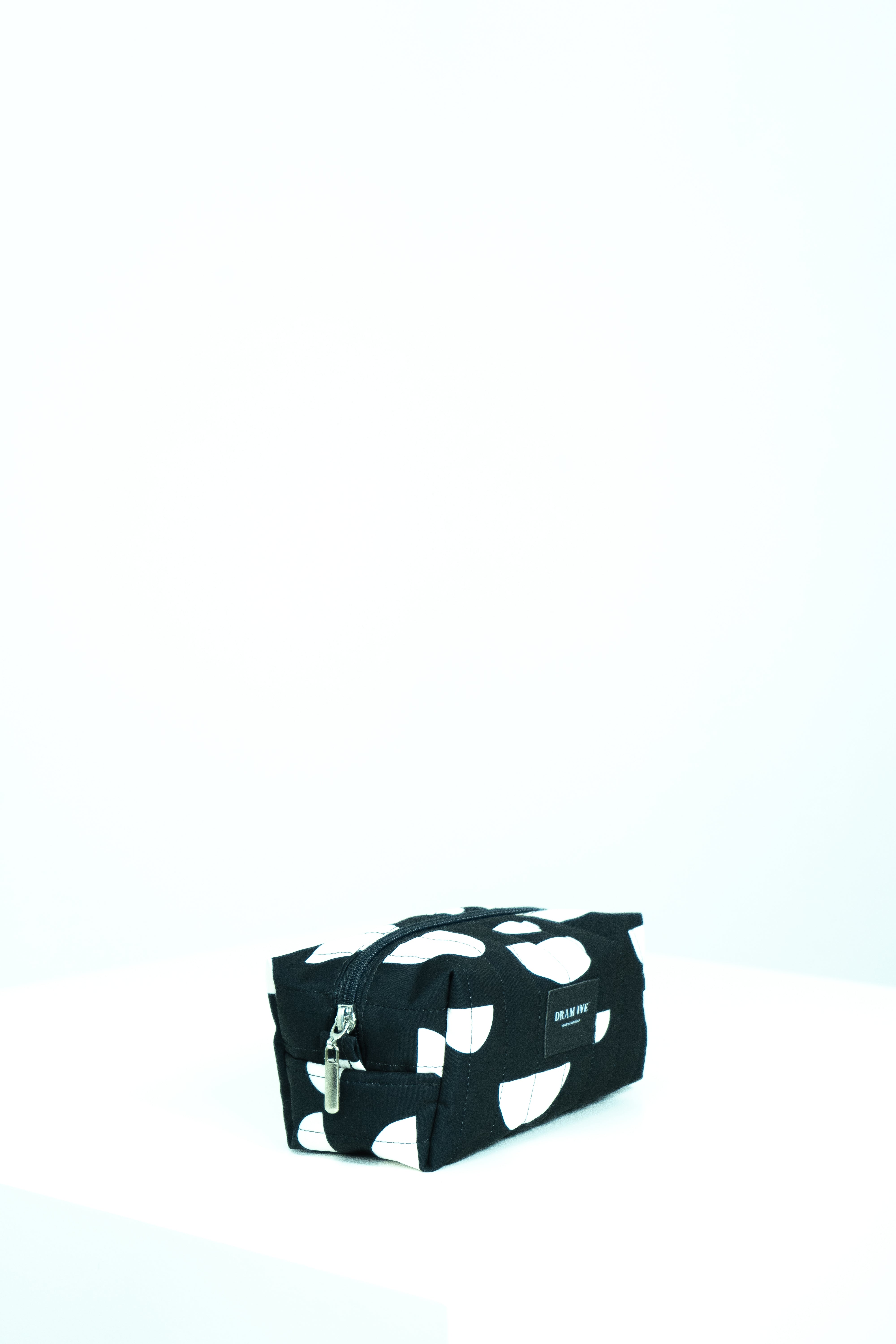 Small toiletry bag 1.2 L