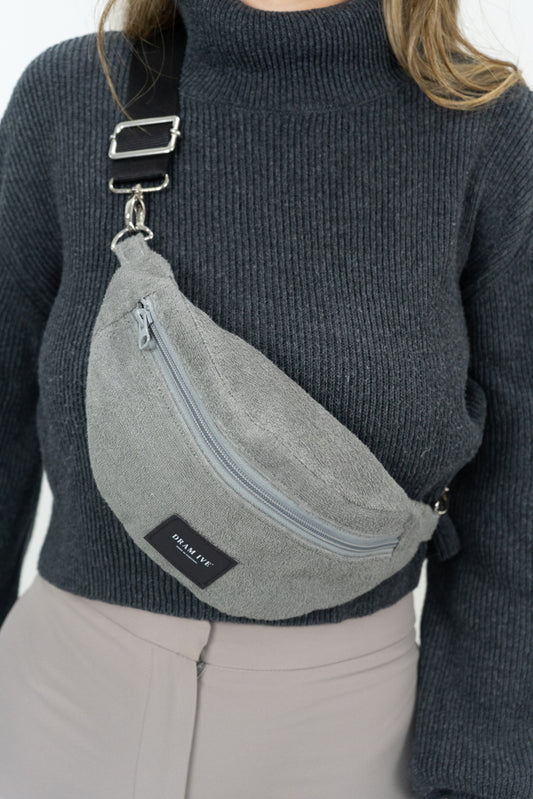 Bolsa de cintura com fecho cinza