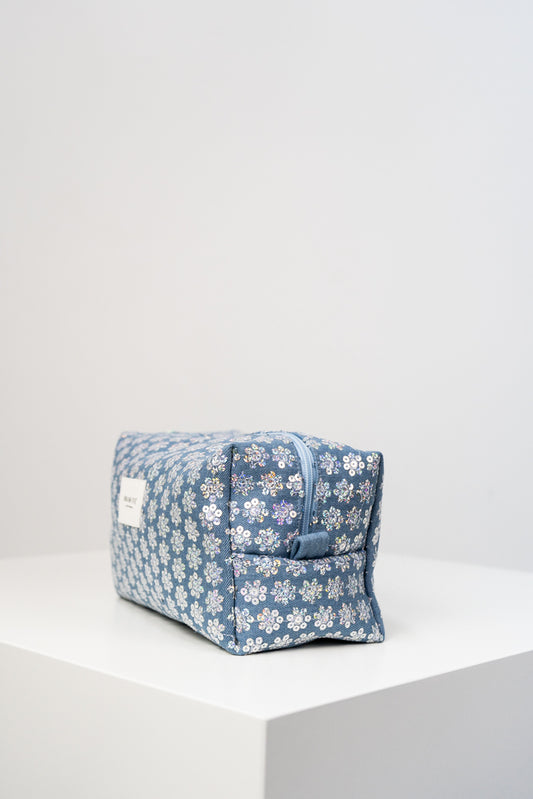 Medium toiletry bag 4.8 l shiny denim 