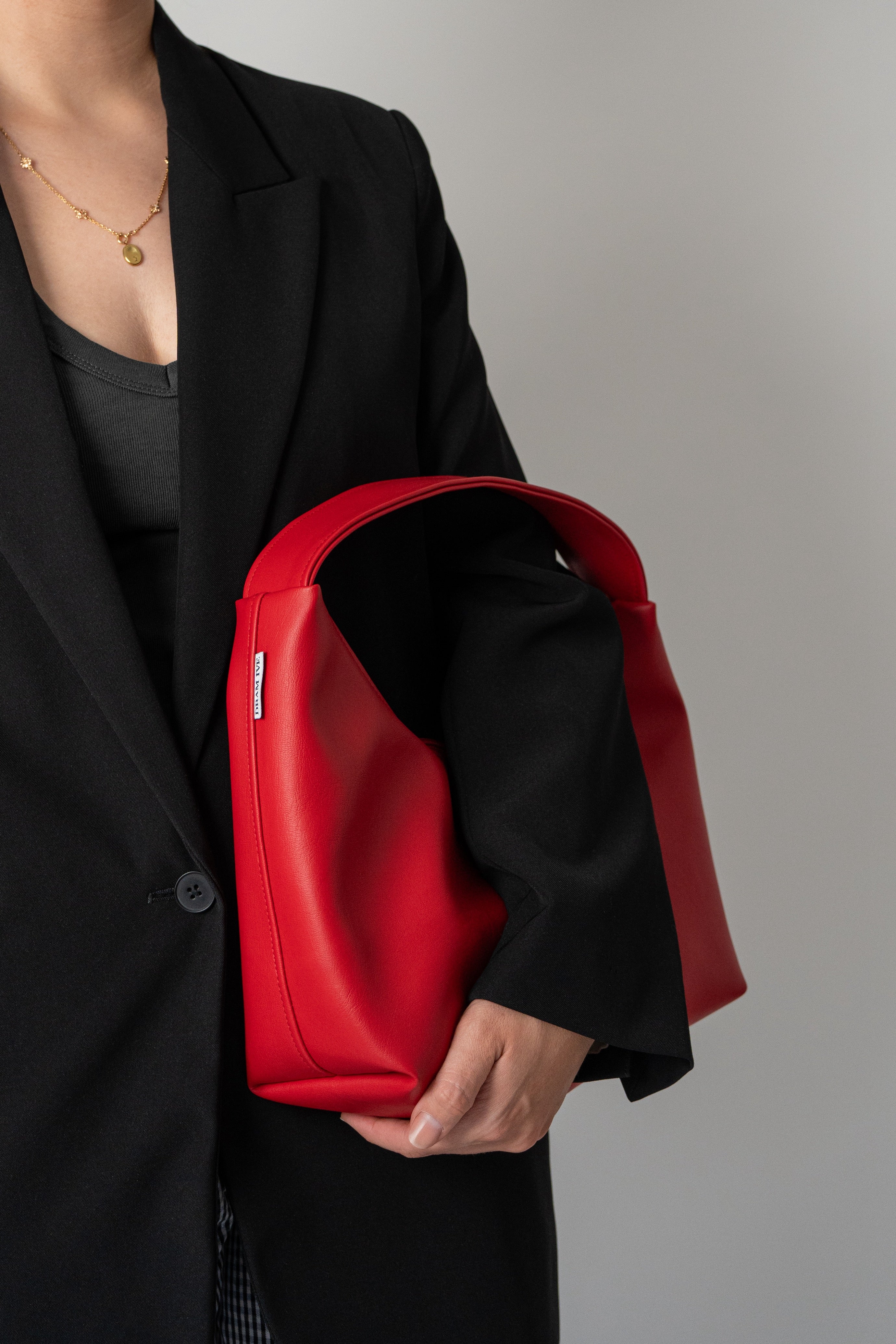 Sage Shoulder Bag Red
